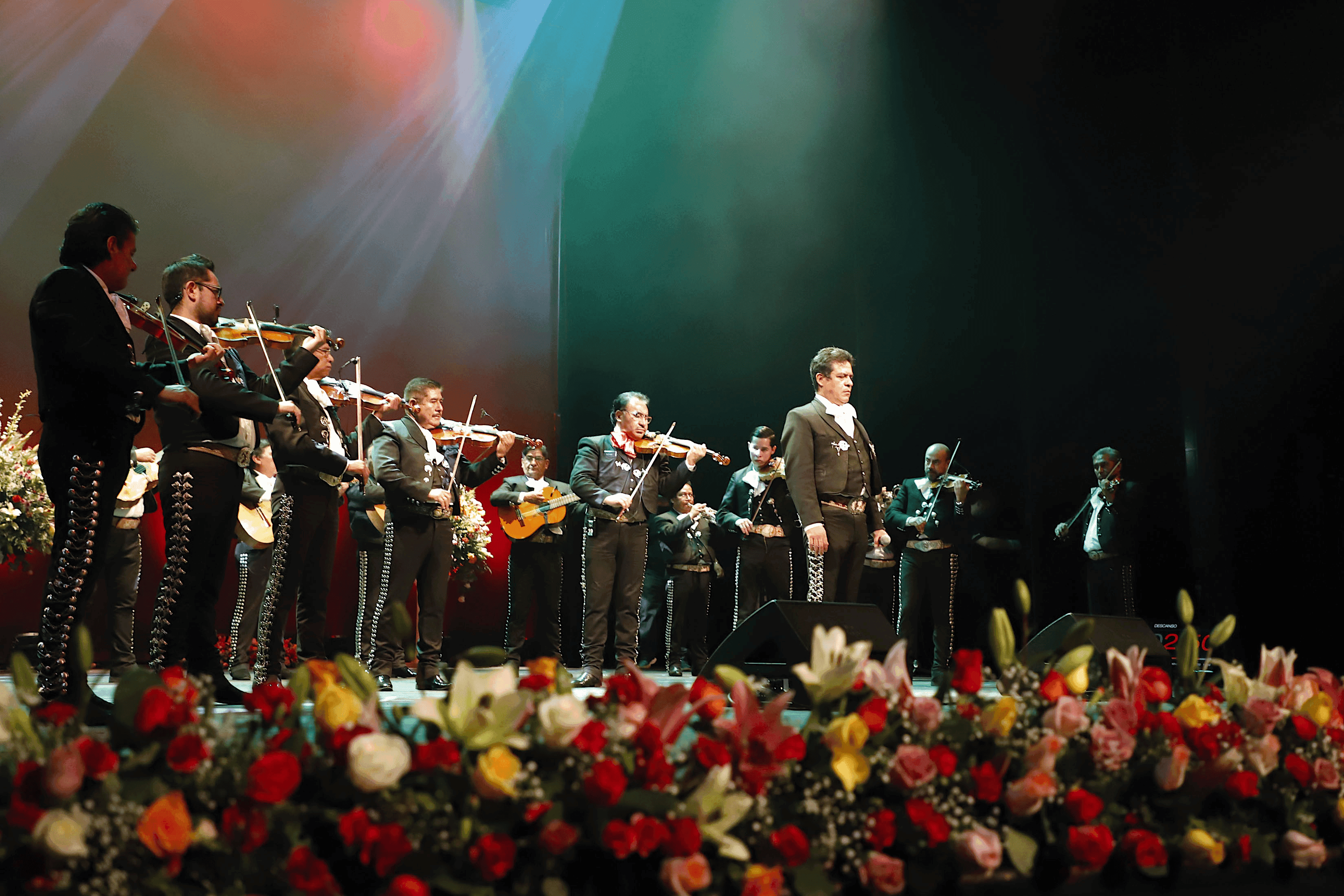 Mariachi Nuevo Tecalitlán